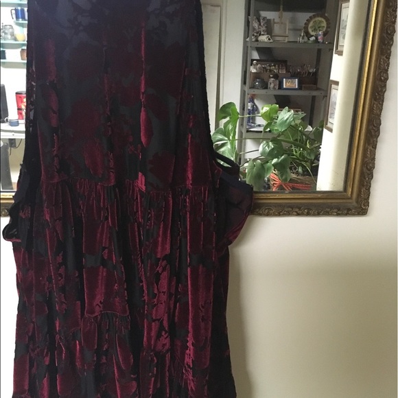 Free People Burnout Velvet Floral Tunic/Mini Dress in red and black, size L - Picture 4 of 6